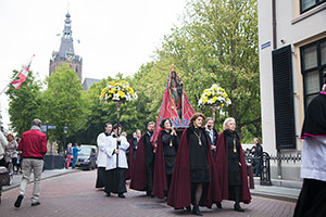 zondag 11 mei - Bidtocht Zoete Moeder