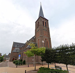 maandag 21 april - Martinuskerk Born - Paasmarkt