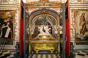 zondag 11 t/m zondag 25 mei - Verering lichaam Teresa van Avila