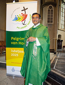 zondag 14 september - Zilveren priesterjubileum pastoor Thanh Ta
